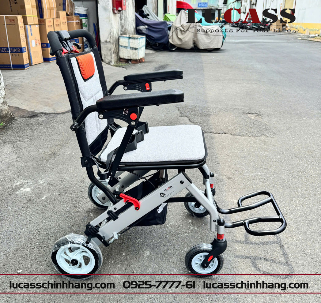 Xe lăn nhôm cao cấp Lucass X-400