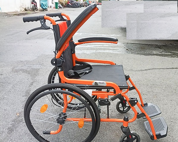 xe lăn lucass X-61
